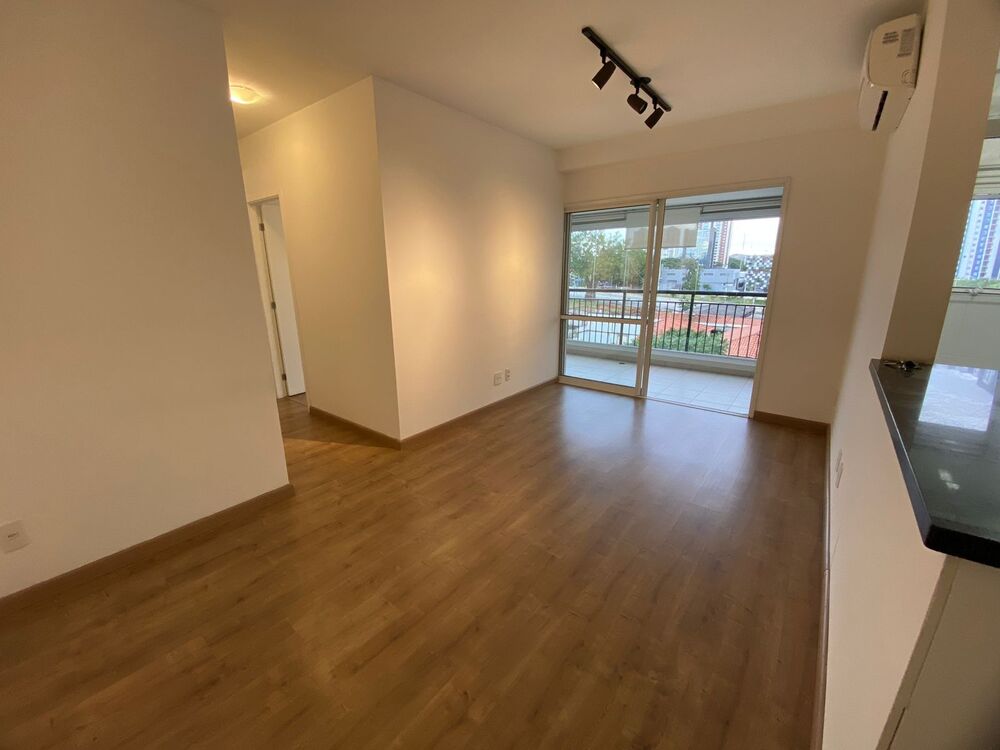 Apartamento para alugar com 3 quartos, 81m² - Foto 3