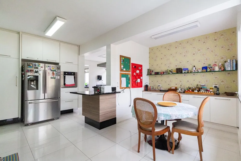 Casa, 4 quartos, 257 m² - Foto 9