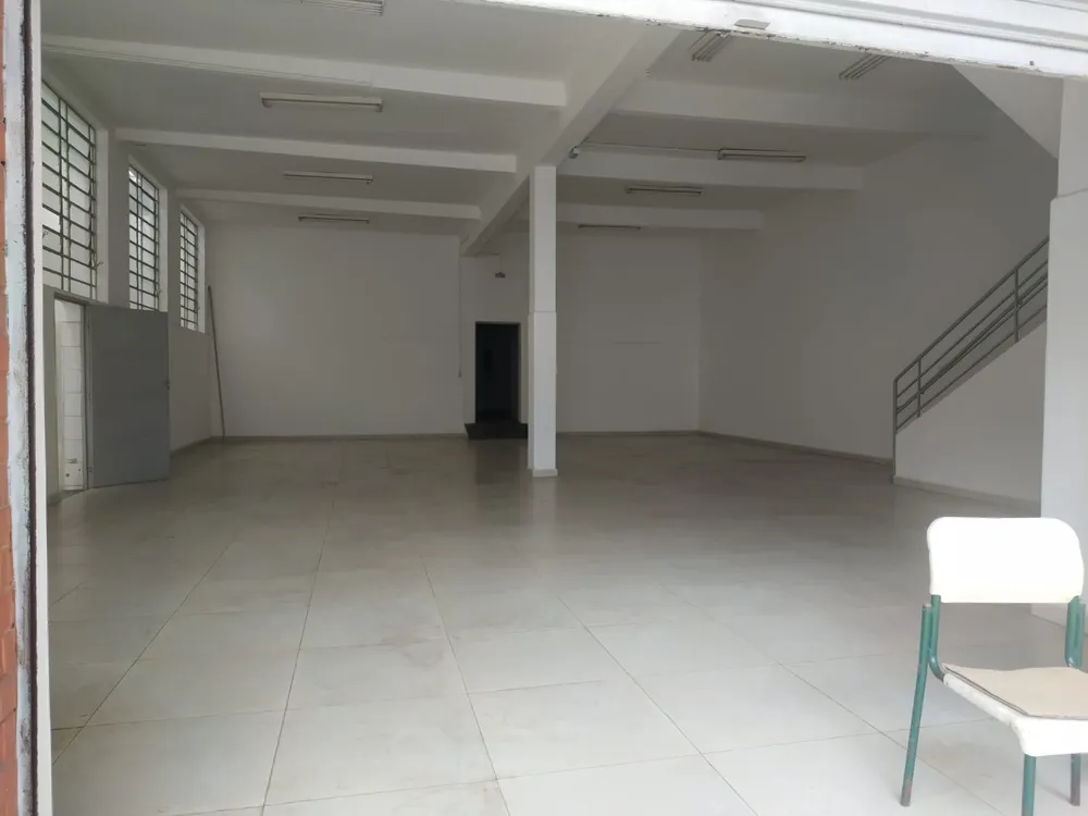 Prédio Inteiro, 1300 m² - Foto 1