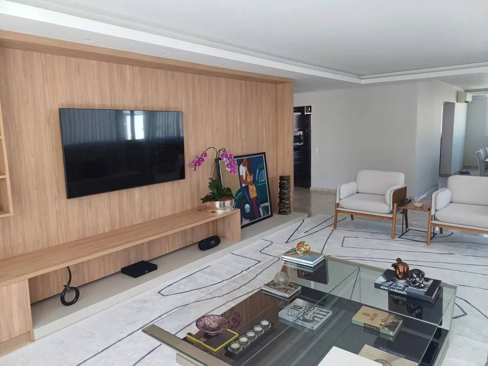 Apartamento, 3 quartos, 330 m² - Foto 2