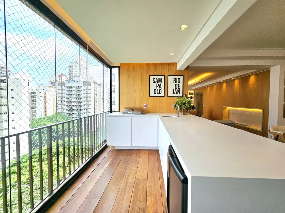 Apartamento à venda com 4 quartos, 202m² - Foto 2