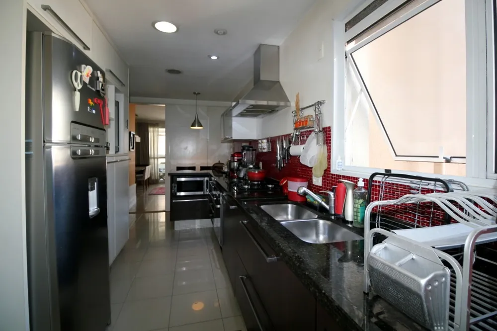 Apartamento, 3 quartos, 146 m² - Foto 2