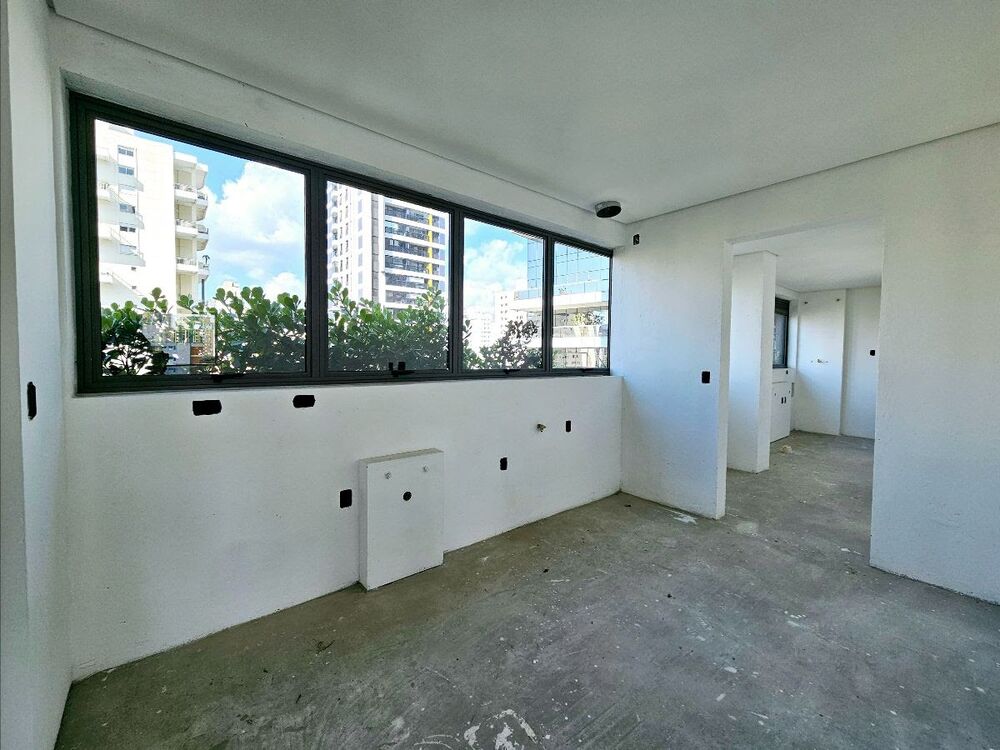 Apartamento à venda com 3 quartos, 227m² - Foto 10