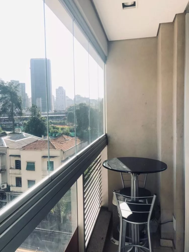 Apartamento à venda com 1 quarto, 22m² - Foto 2