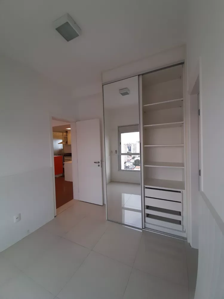 Apartamento para alugar com 2 quartos, 70m² - Foto 18