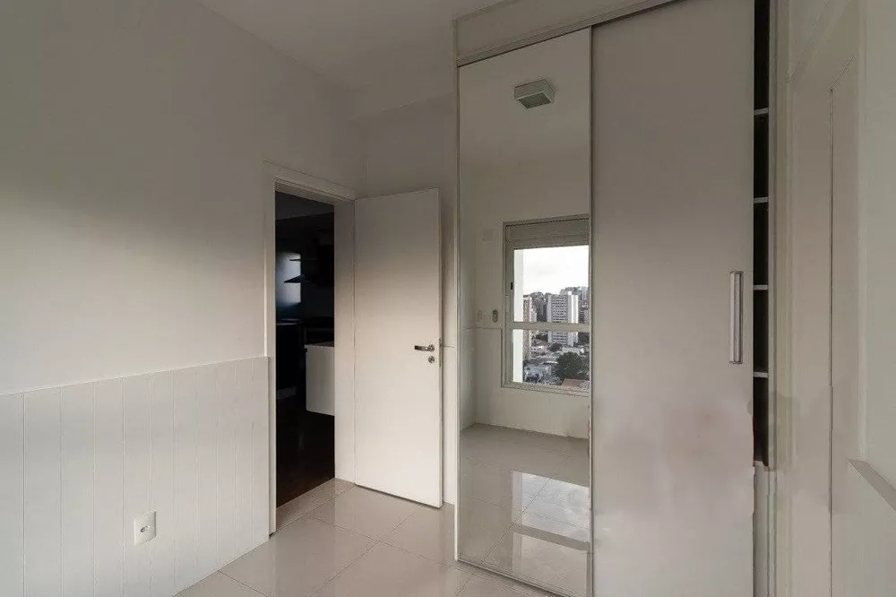 Apartamento para alugar com 2 quartos, 70m² - Foto 32