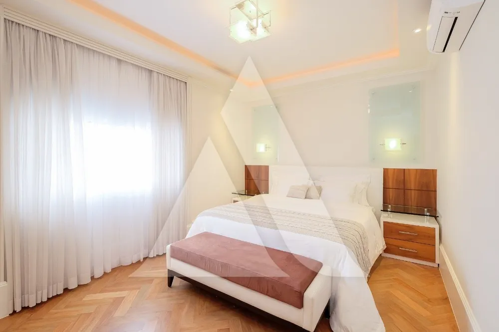 Apartamento, 3 quartos, 276 m² - Foto 1