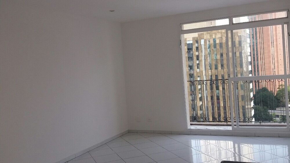 Apartamento para alugar com 2 quartos, 90m² - Foto 3