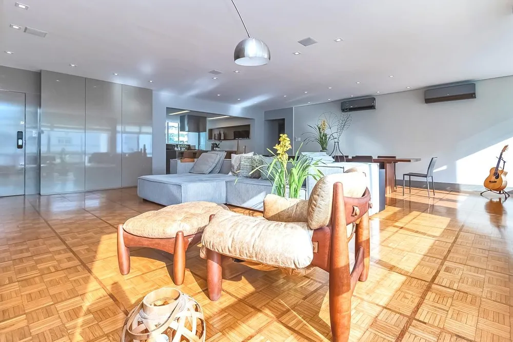 Apartamento, 3 quartos, 220 m² - Foto 1