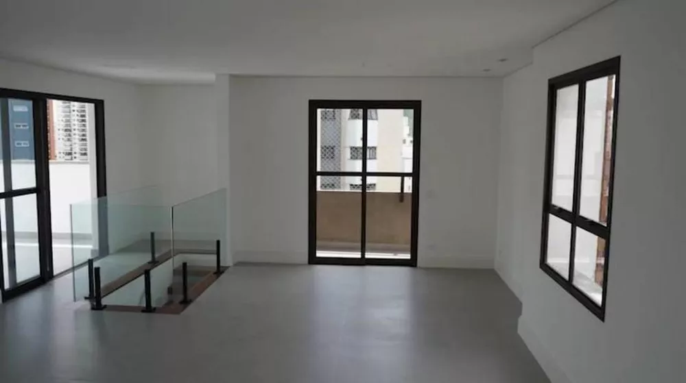 Cobertura à venda com 3 quartos, 200m² - Foto 2