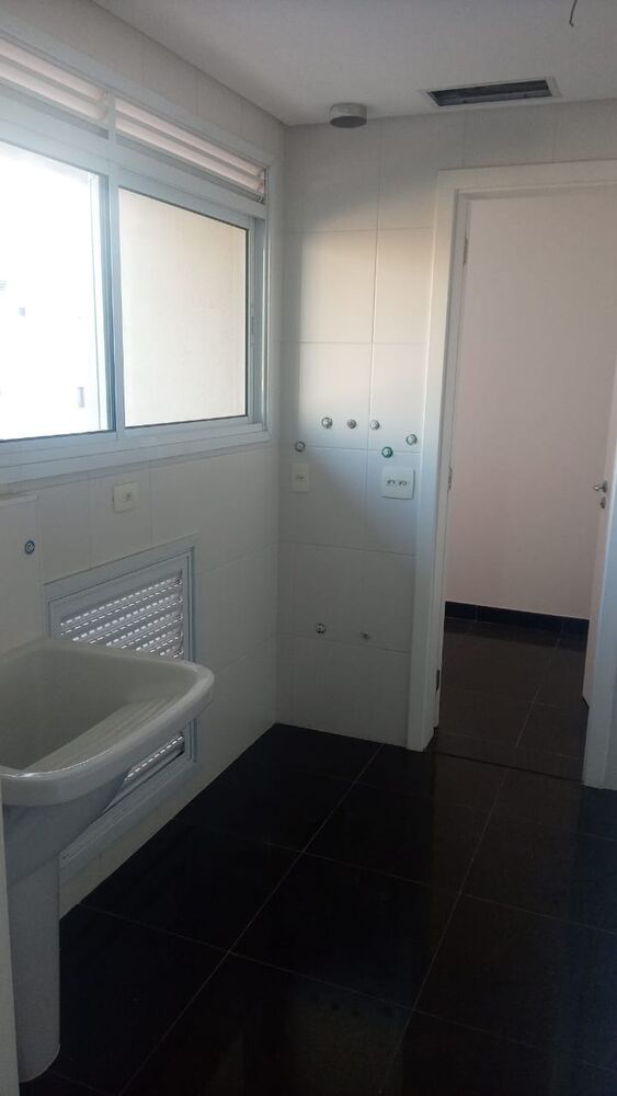 Apartamento, 3 quartos, 209 m² - Foto 2