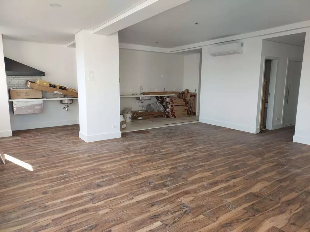 Apartamento à venda com 3 quartos, 160m² - Foto 2