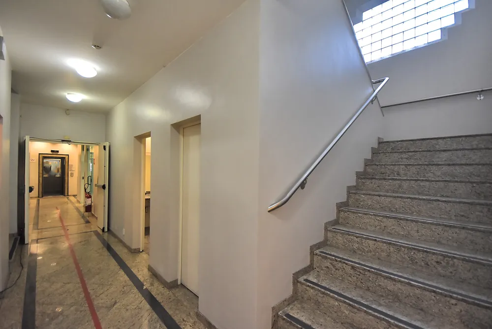 Prédio Inteiro - Foto 2