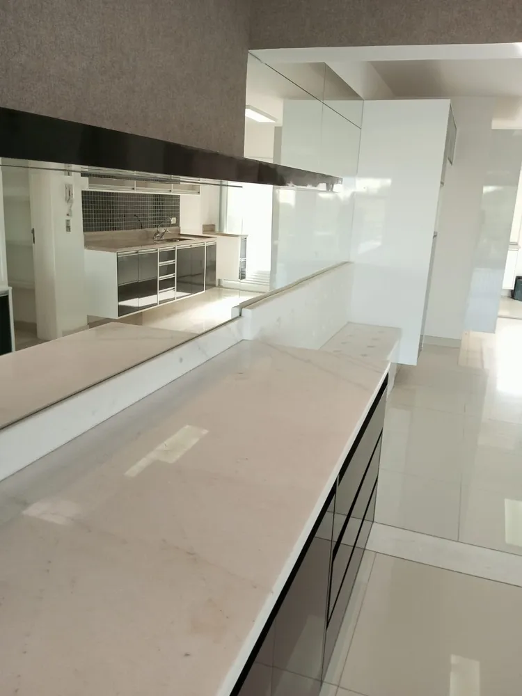 Apartamento, 3 quartos, 244 m² - Foto 1