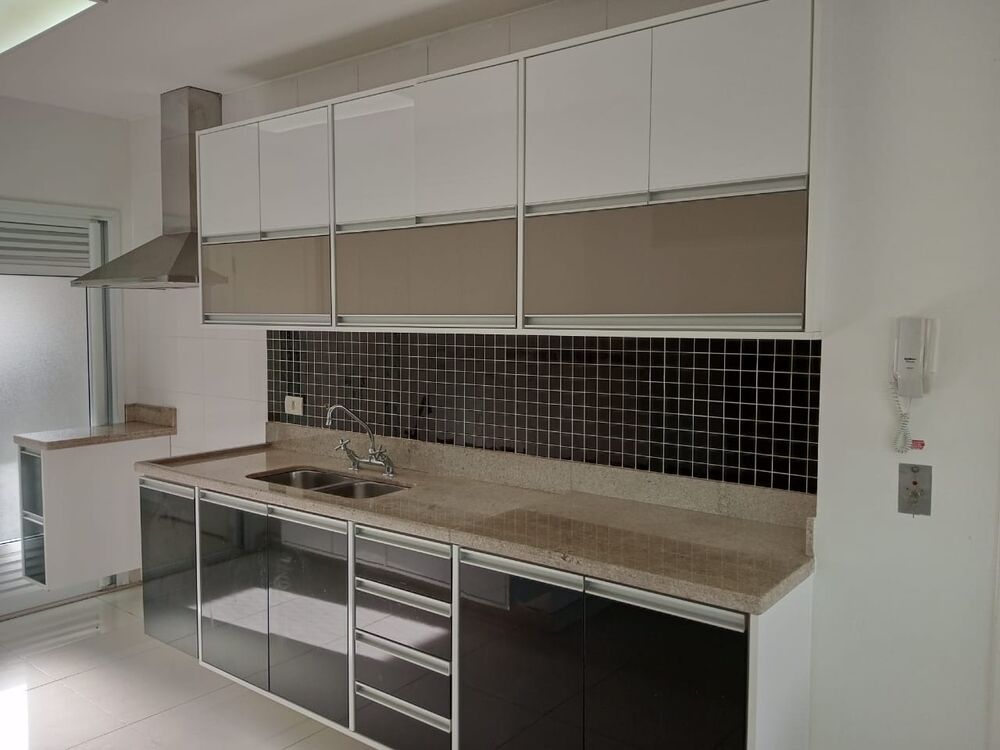 Apartamento, 3 quartos, 244 m² - Foto 2