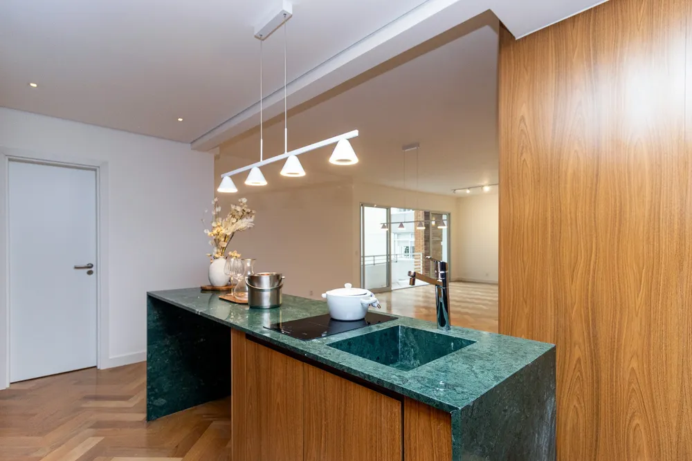 Apartamento, 3 quartos, 168 m² - Foto 2