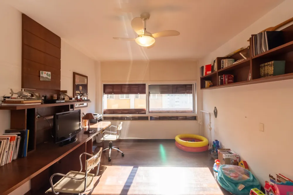 Apartamento, 3 quartos, 210 m² - Foto 2