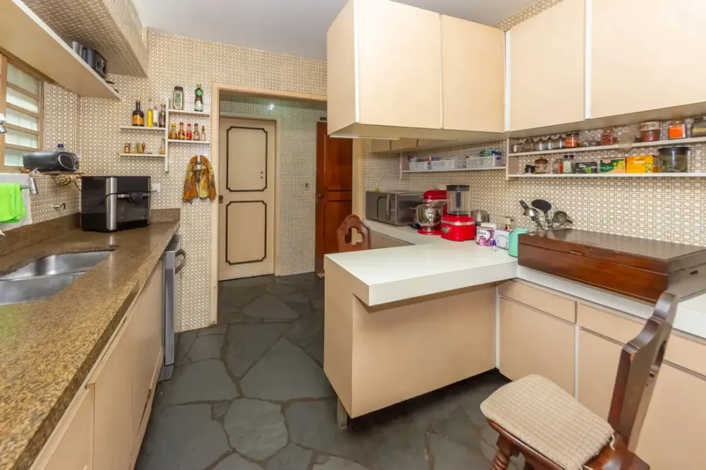 Casa, 5 quartos, 369 m² - Foto 2
