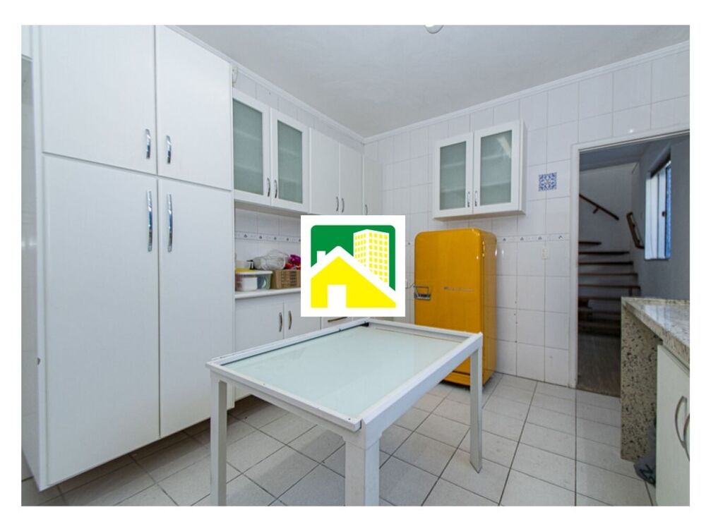 Casa, 3 quartos, 200 m² - Foto 1