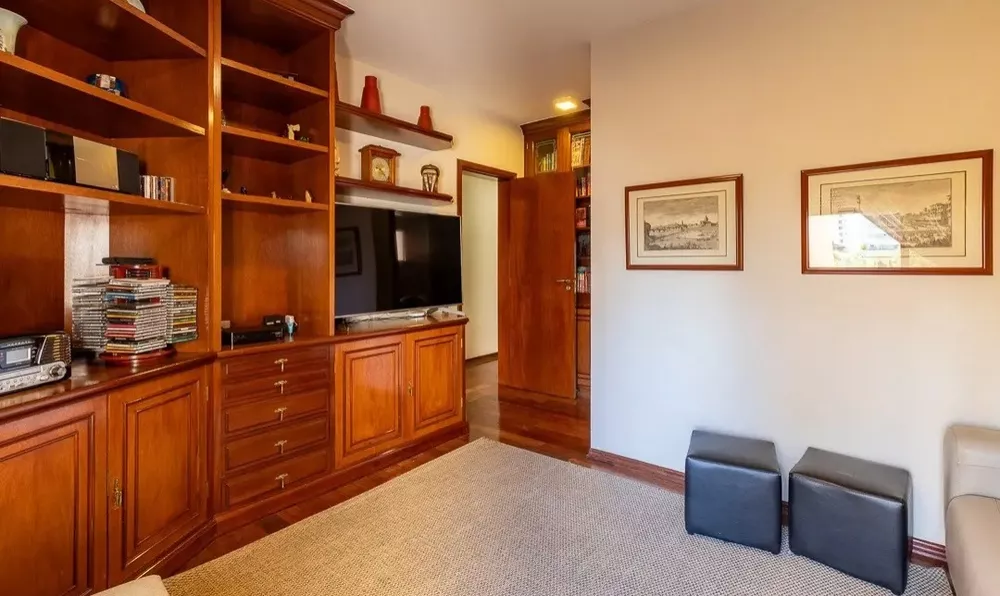 Apartamento à venda com 4 quartos, 250m² - Foto 8