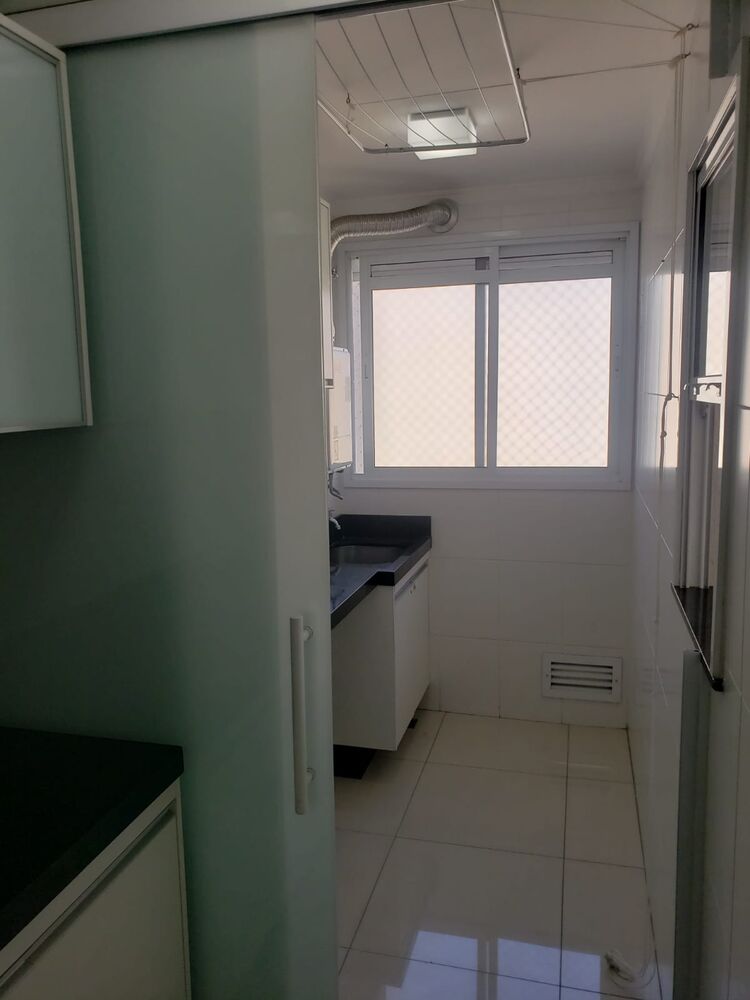 Apartamento à venda com 2 quartos, 64m² - Foto 13