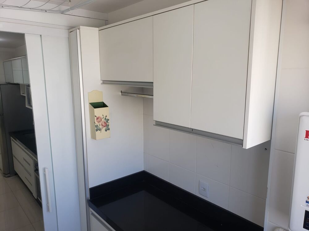 Apartamento à venda com 2 quartos, 64m² - Foto 11