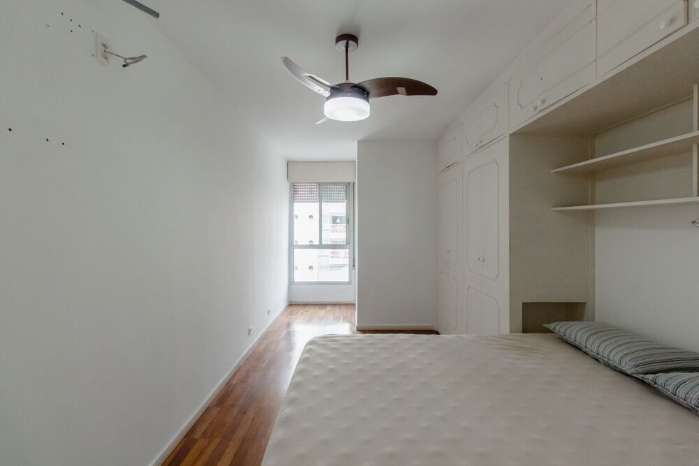 Apartamento à venda com 3 quartos, 150m² - Foto 7