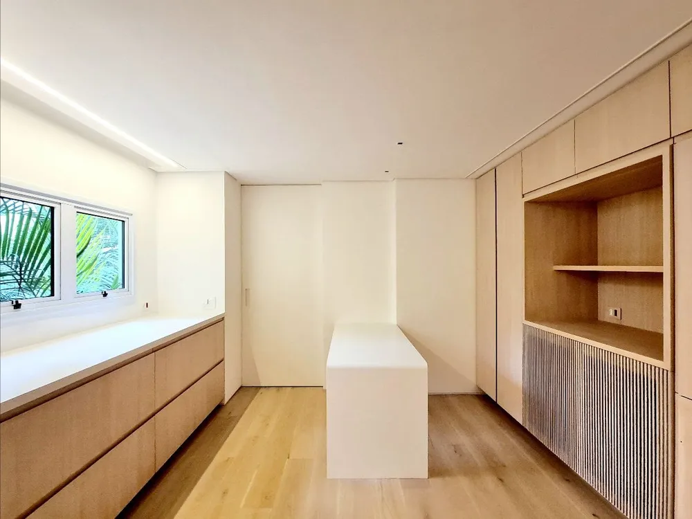 Apartamento, 3 quartos, 211 m² - Foto 4