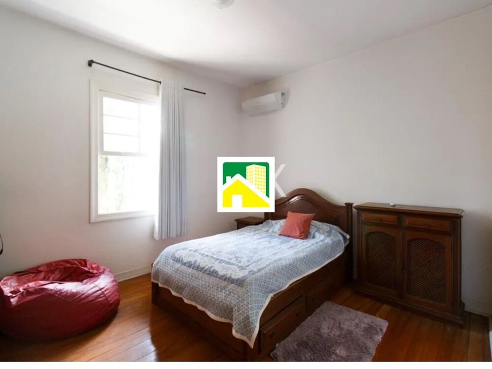 Casa para alugar com 4 quartos, 235m² - Foto 9