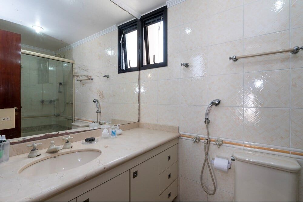 Apartamento à venda com 4 quartos, 200m² - Foto 13