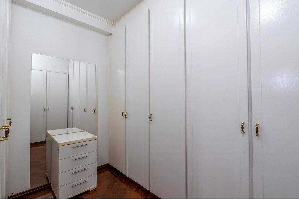 Apartamento à venda com 4 quartos, 200m² - Foto 16
