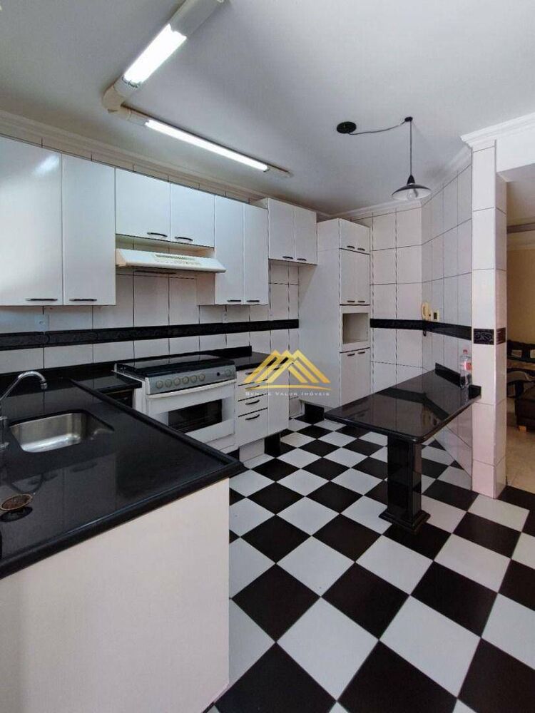 Casa à venda com 3 quartos, 300M2 - Foto 16
