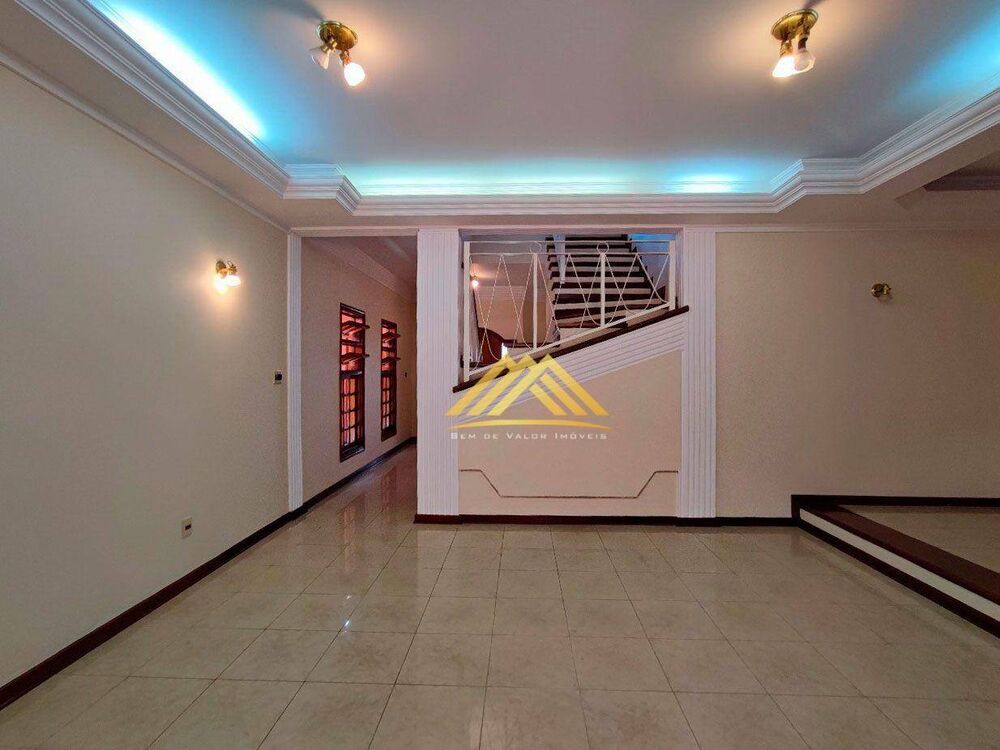 Casa à venda com 3 quartos, 300M2 - Foto 18