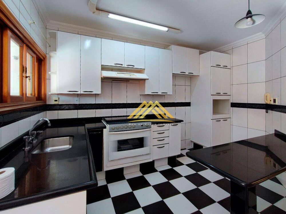 Casa à venda com 3 quartos, 300M2 - Foto 10