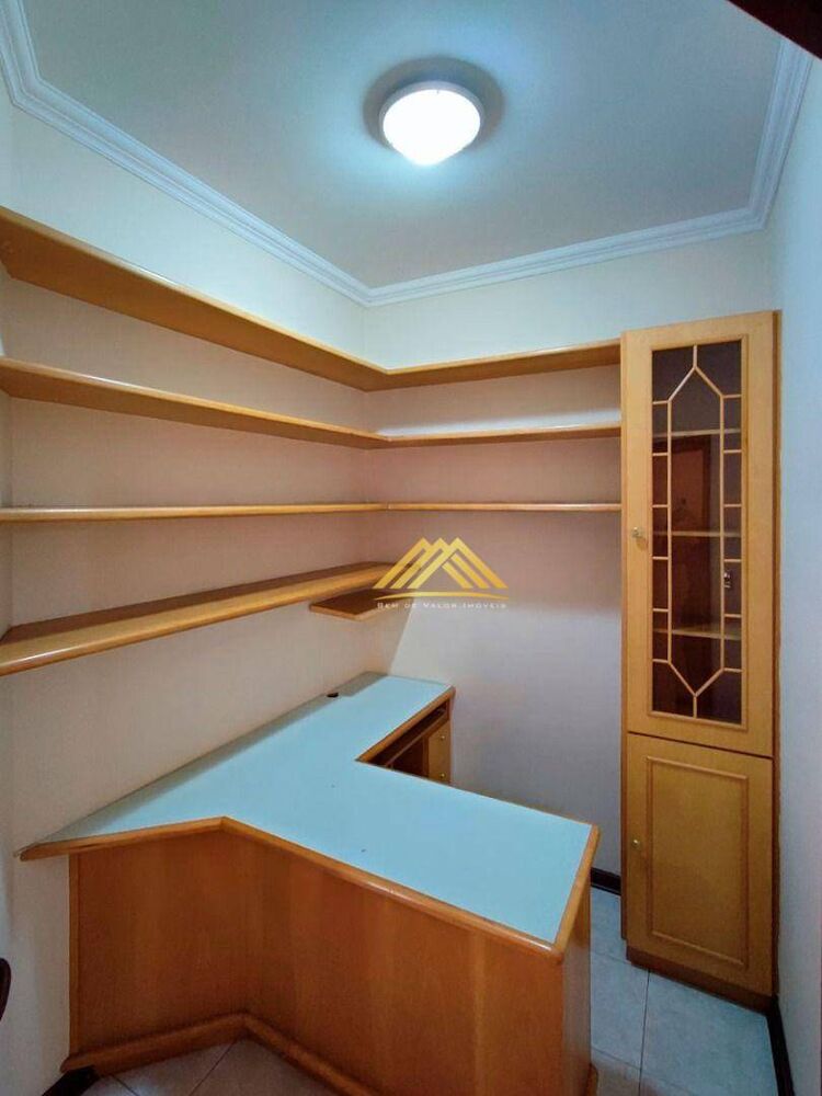 Casa à venda com 3 quartos, 300M2 - Foto 9