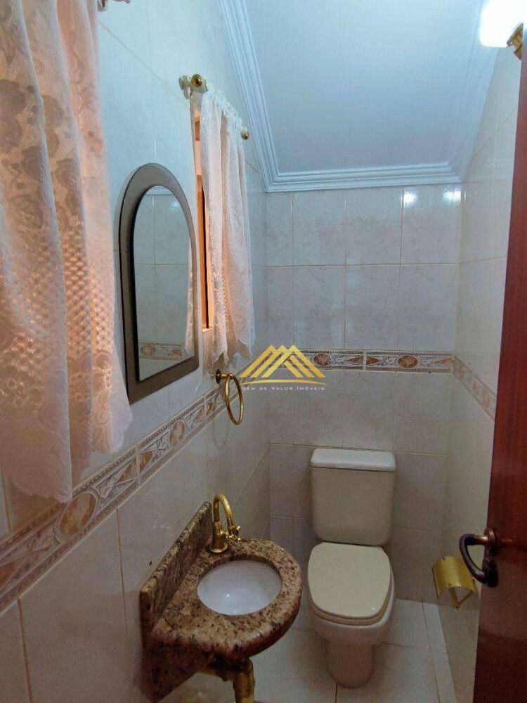 Casa à venda com 3 quartos, 300M2 - Foto 2