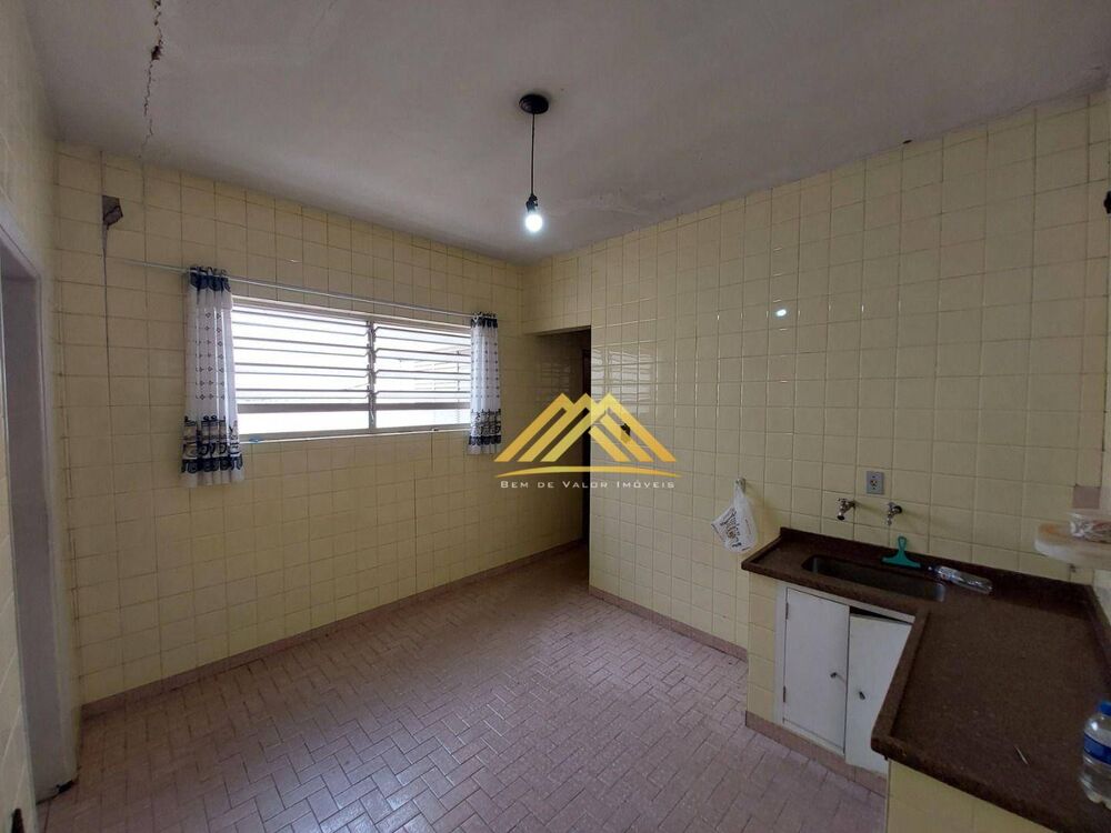 Casa à venda com 3 quartos, 179m² - Foto 9