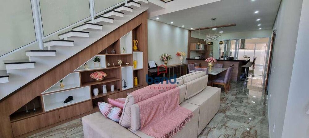 Casa, 3 quartos, 208 m² - Foto 4