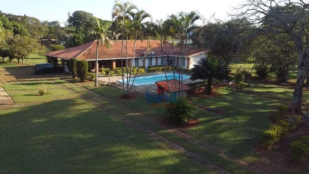 Chácara à venda com 3 quartos, 300m² - Foto 4