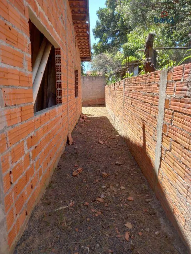 Casa à venda com 2 quartos, 67m² - Foto 3