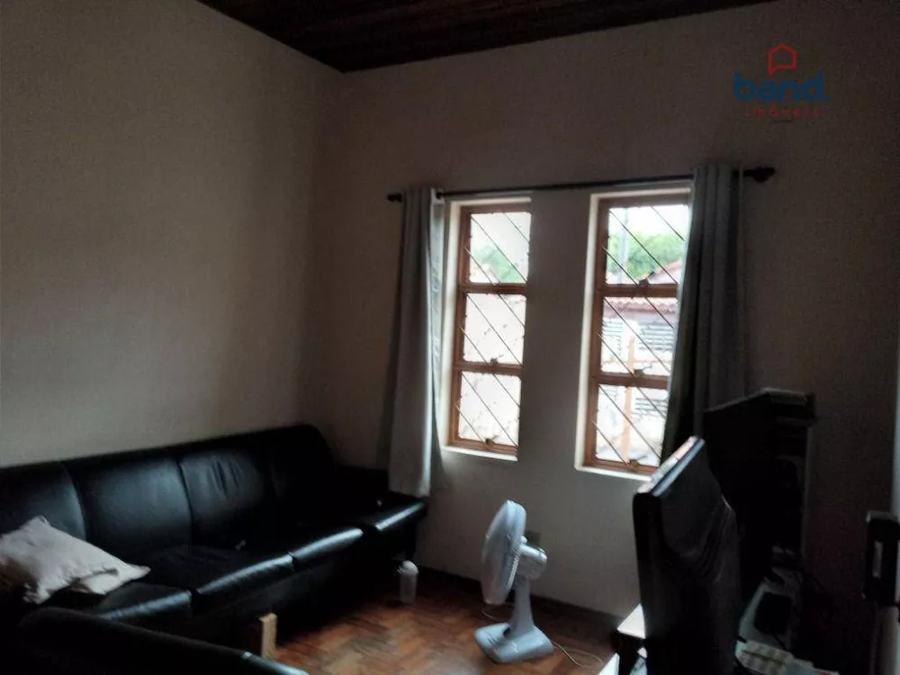 Casa à venda com 2 quartos, 210m² - Foto 4