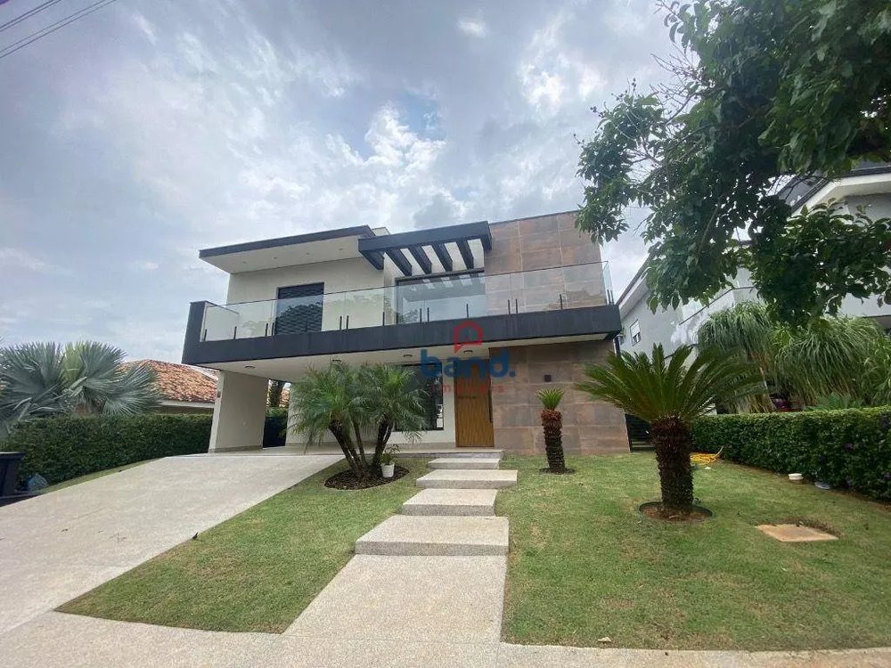 Casa à venda com 4 quartos, 445m² - Foto 1