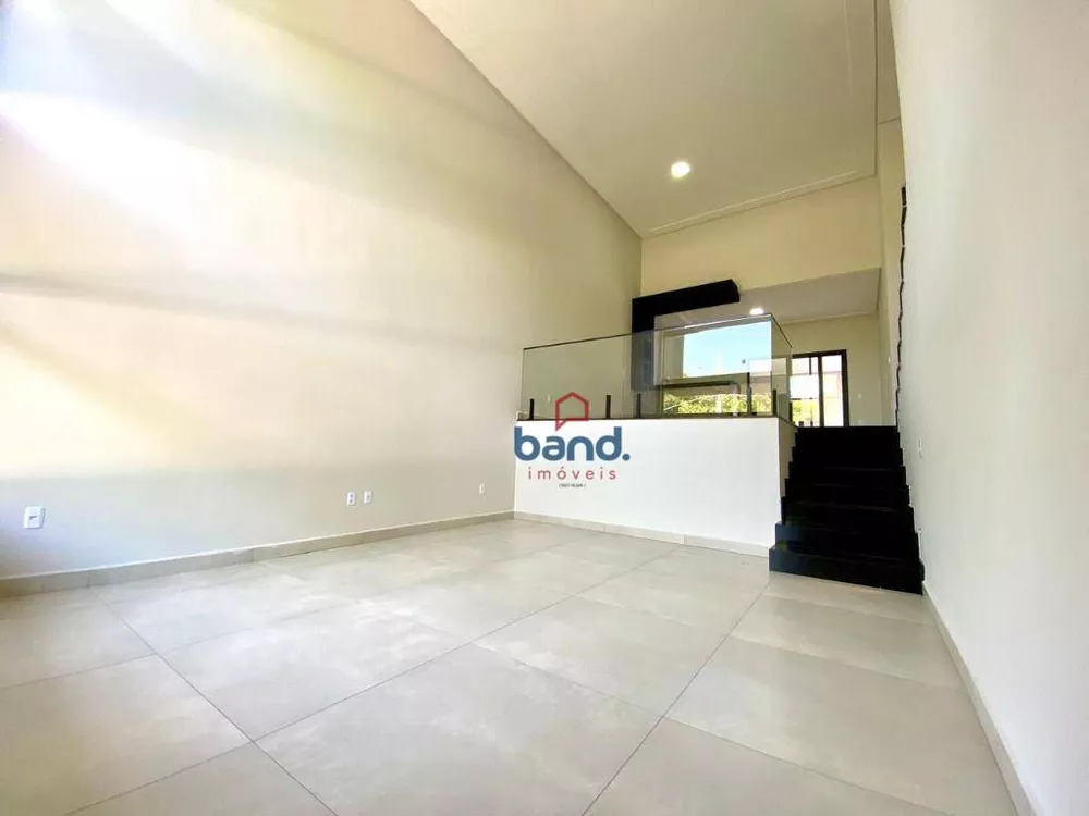 Casa de Condomínio à venda com 3 quartos, 220m² - Foto 3