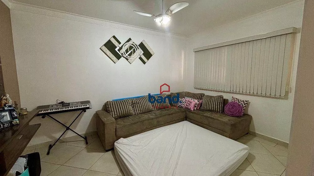 Casa, 3 quartos, 250 m² - Foto 3