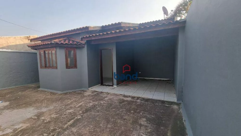 Casa à venda com 2 quartos, 140m² - Foto 1