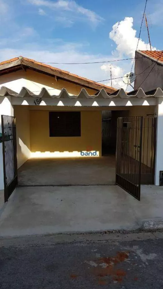 Casa à venda com 2 quartos, 54m² - Foto 1