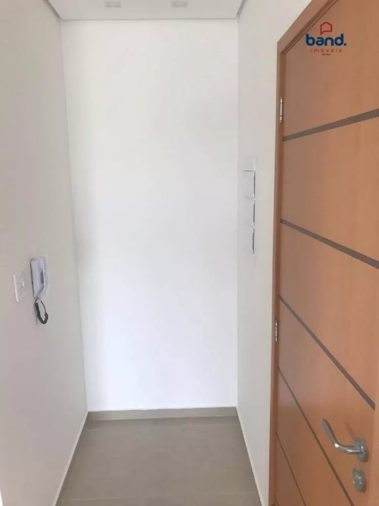 Apartamento à venda com 3 quartos, 77m² - Foto 2