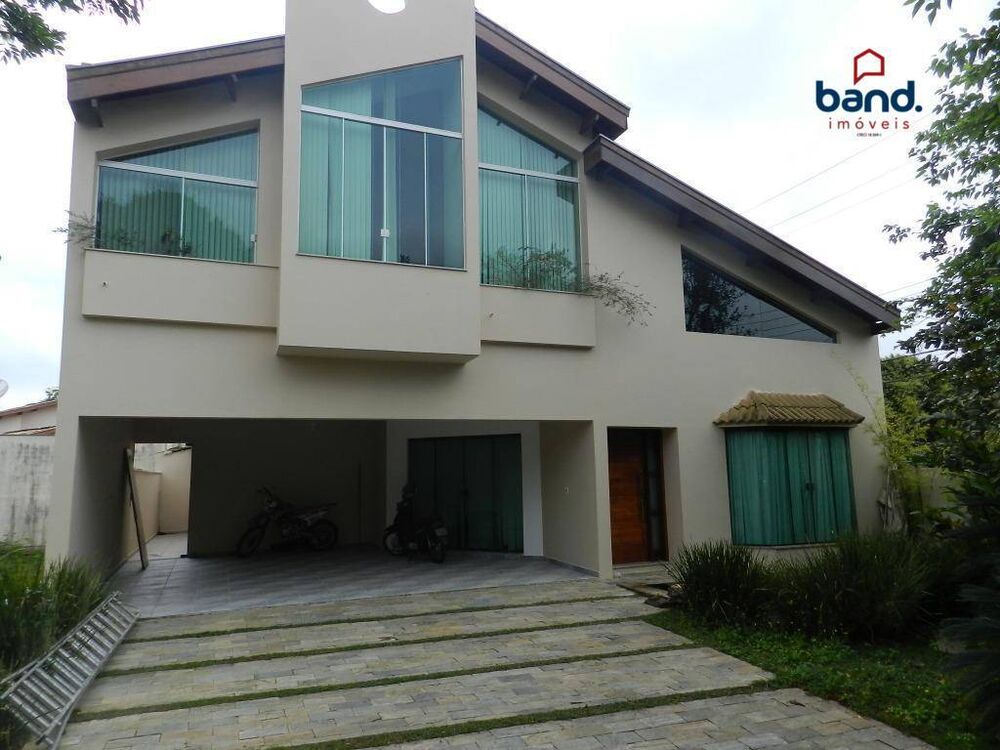 Casa, 4 quartos, 200 m² - Foto 1