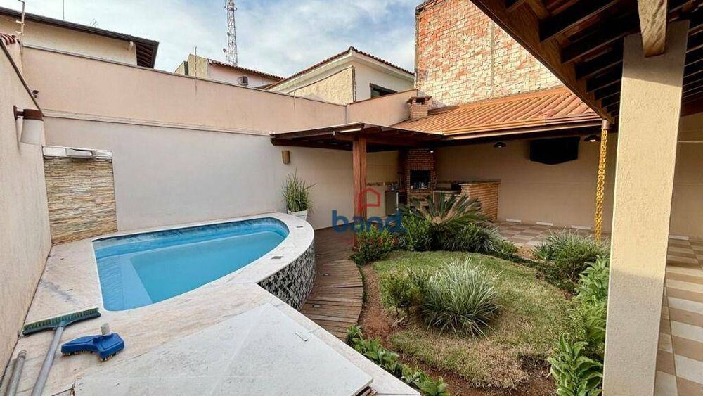 Casa, 4 quartos, 220 m² - Foto 1