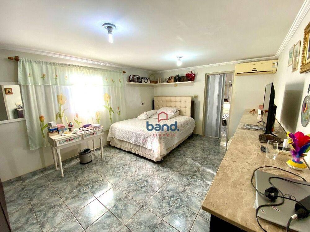 Casa, 4 quartos, 269 m² - Foto 9